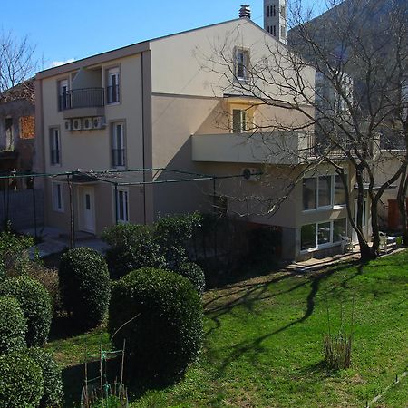 Guesthouse Liska موستار المظهر الخارجي الصورة
