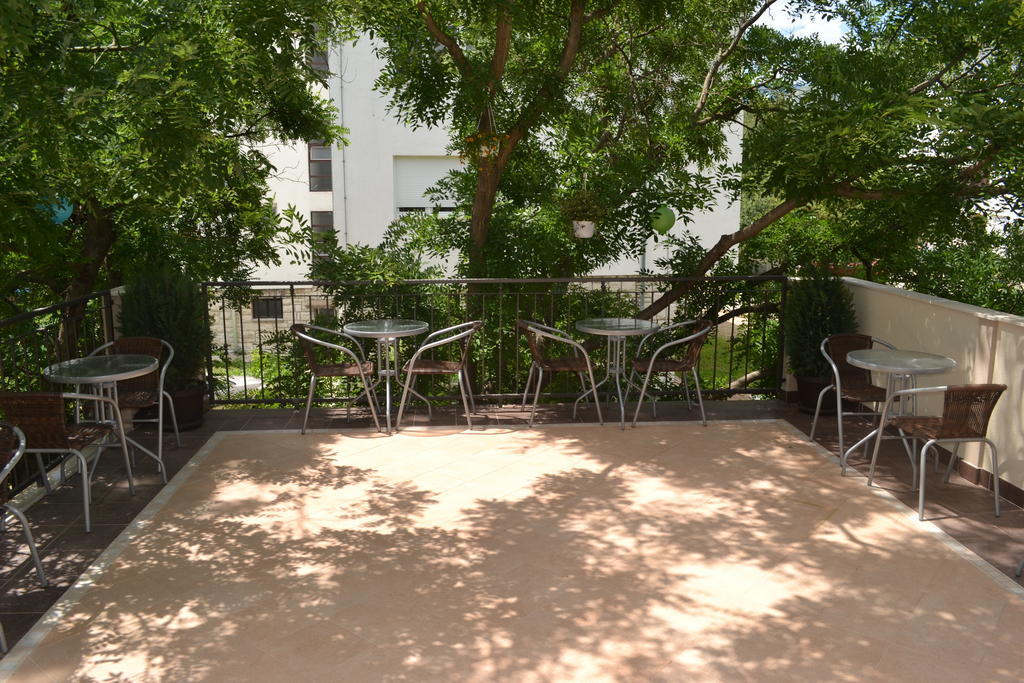 Guesthouse Liska موستار المظهر الخارجي الصورة